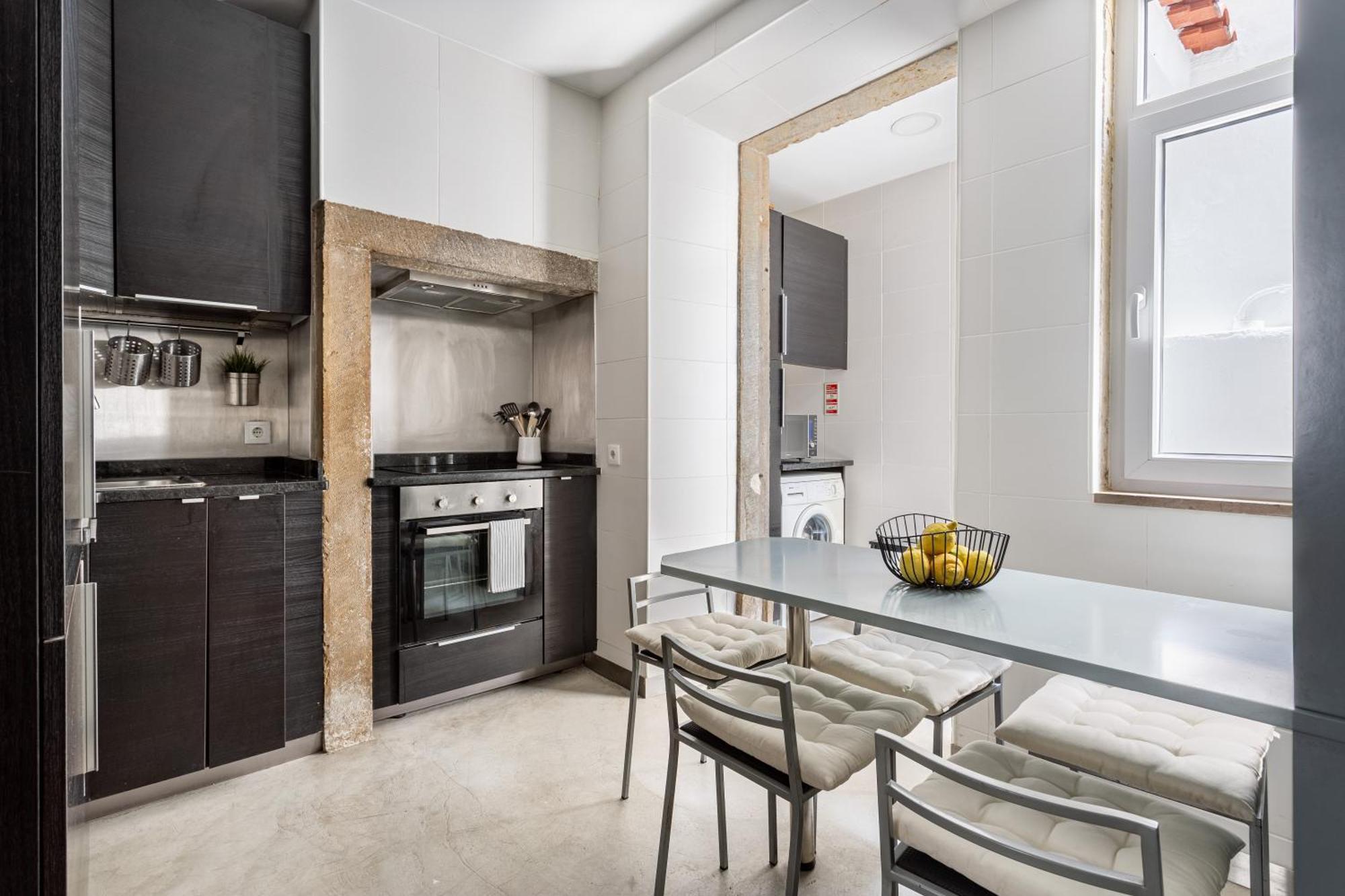 Pateo Renato Baptista 2-br In Arroios