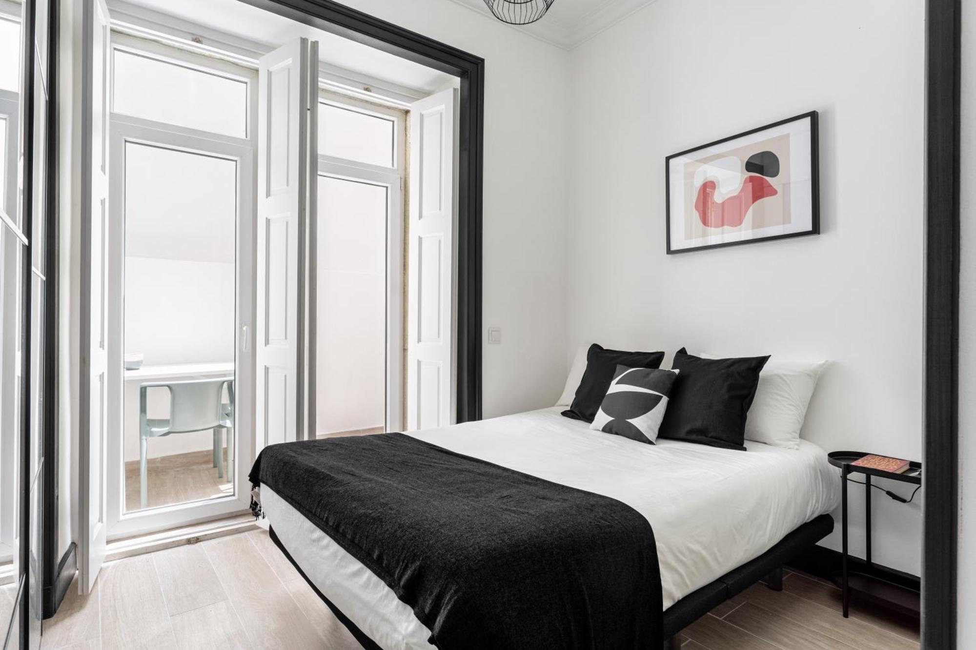 Pateo Renato Baptista 2-br In Arroios