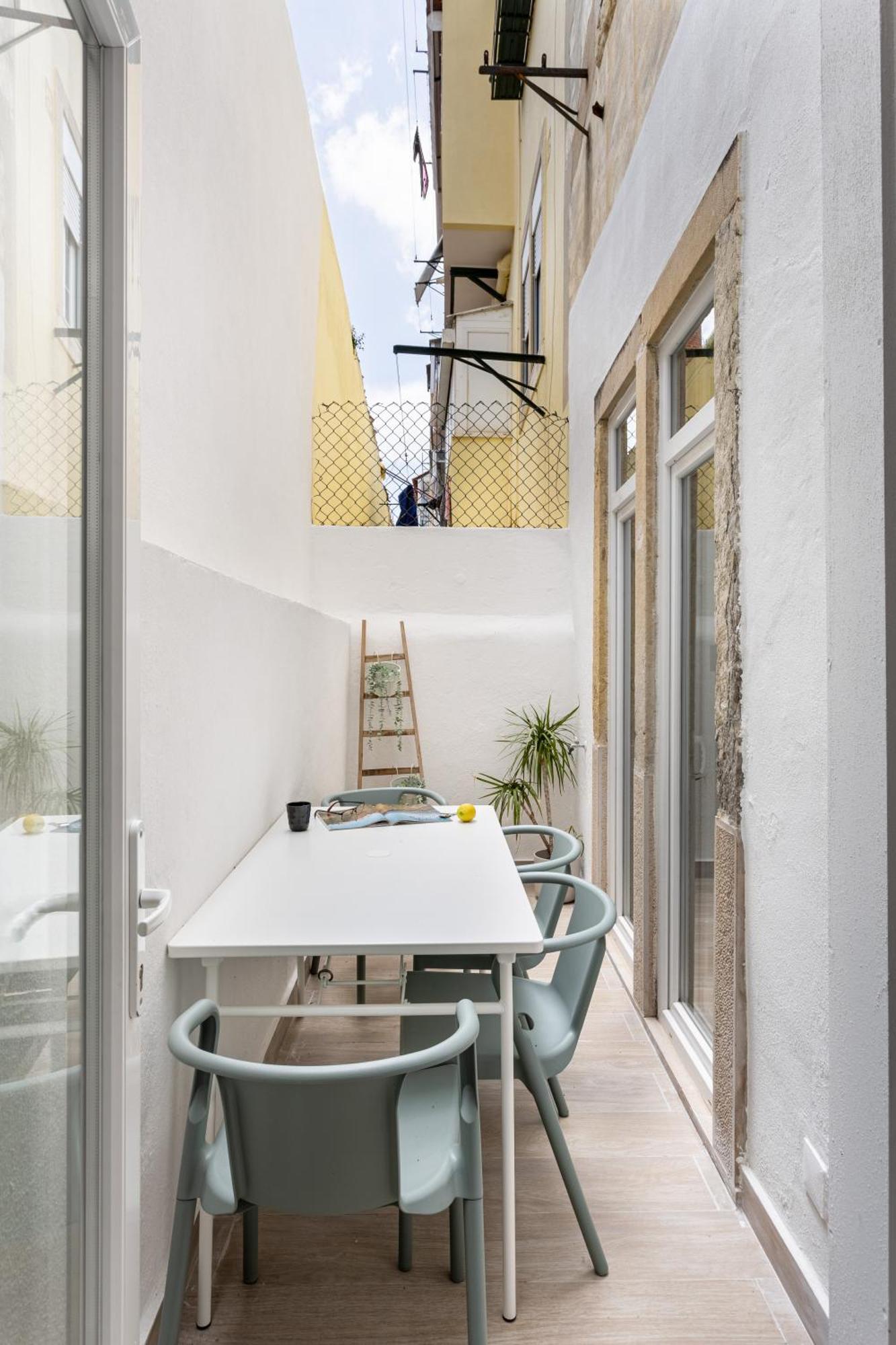 Pateo Renato Baptista 2-br In Arroios *